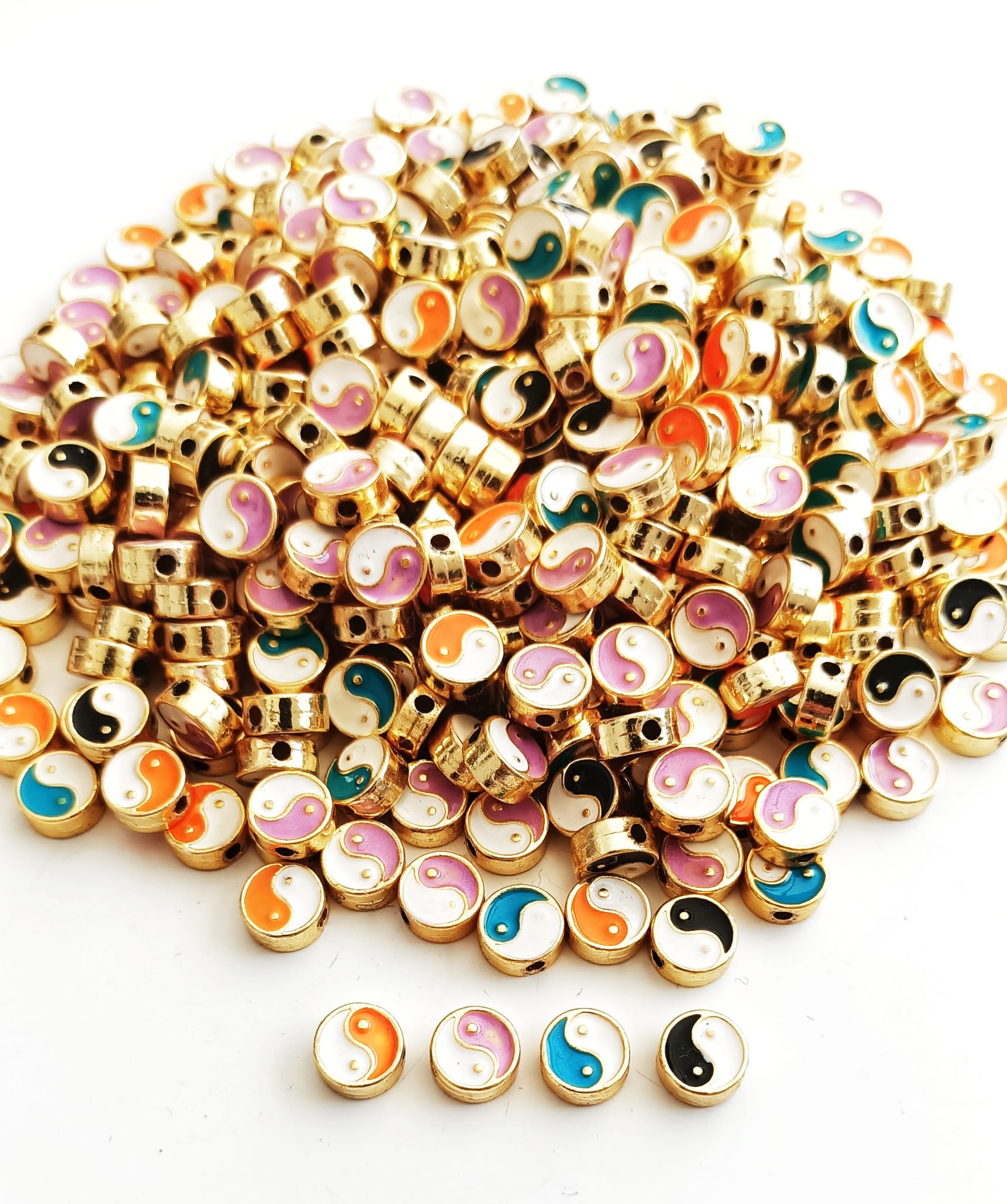 Çift taraflı Yin Yang Takı Aparatı