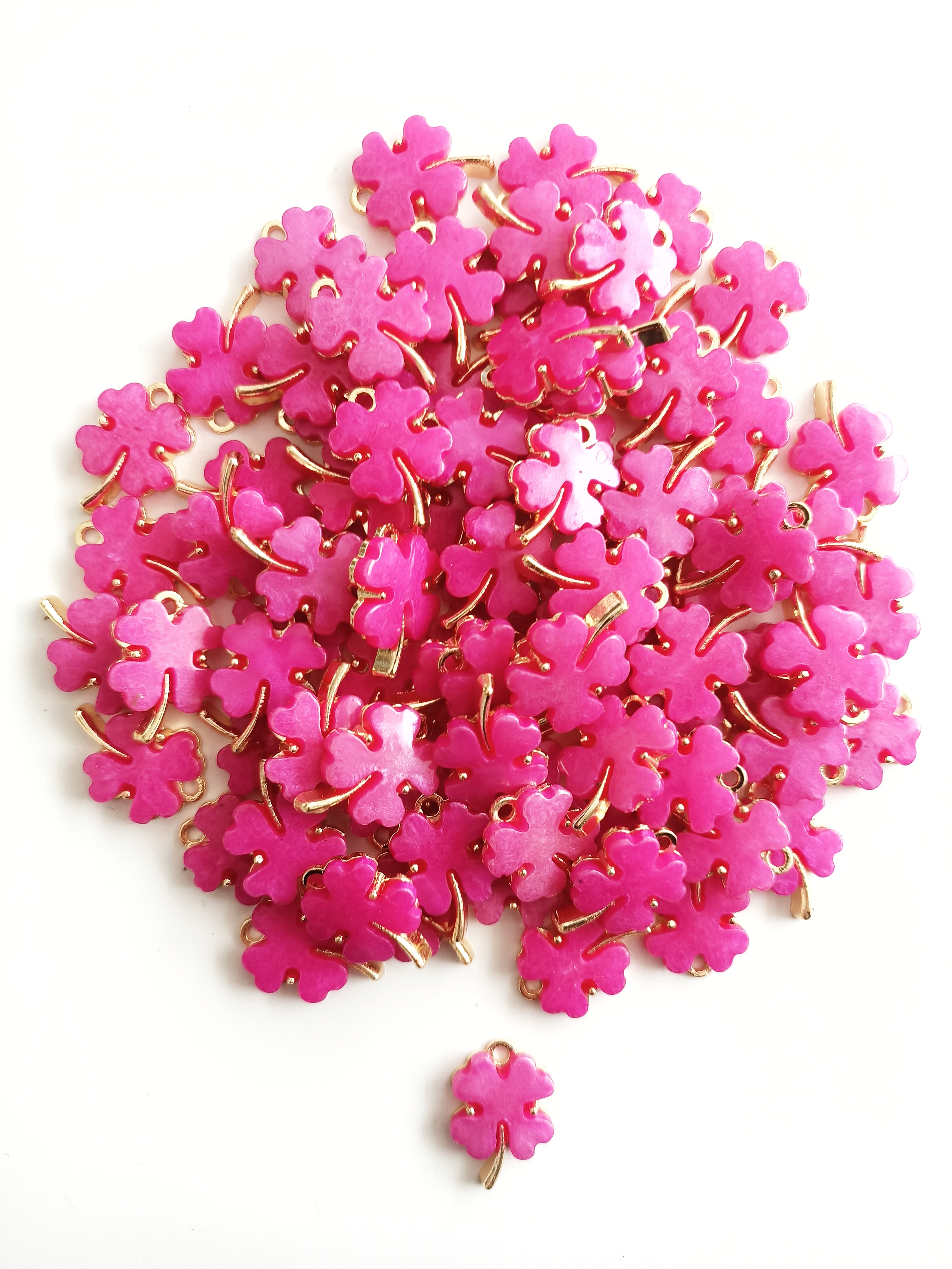 Gold Fuşya Yonca Tek Kulp Takı Ucu