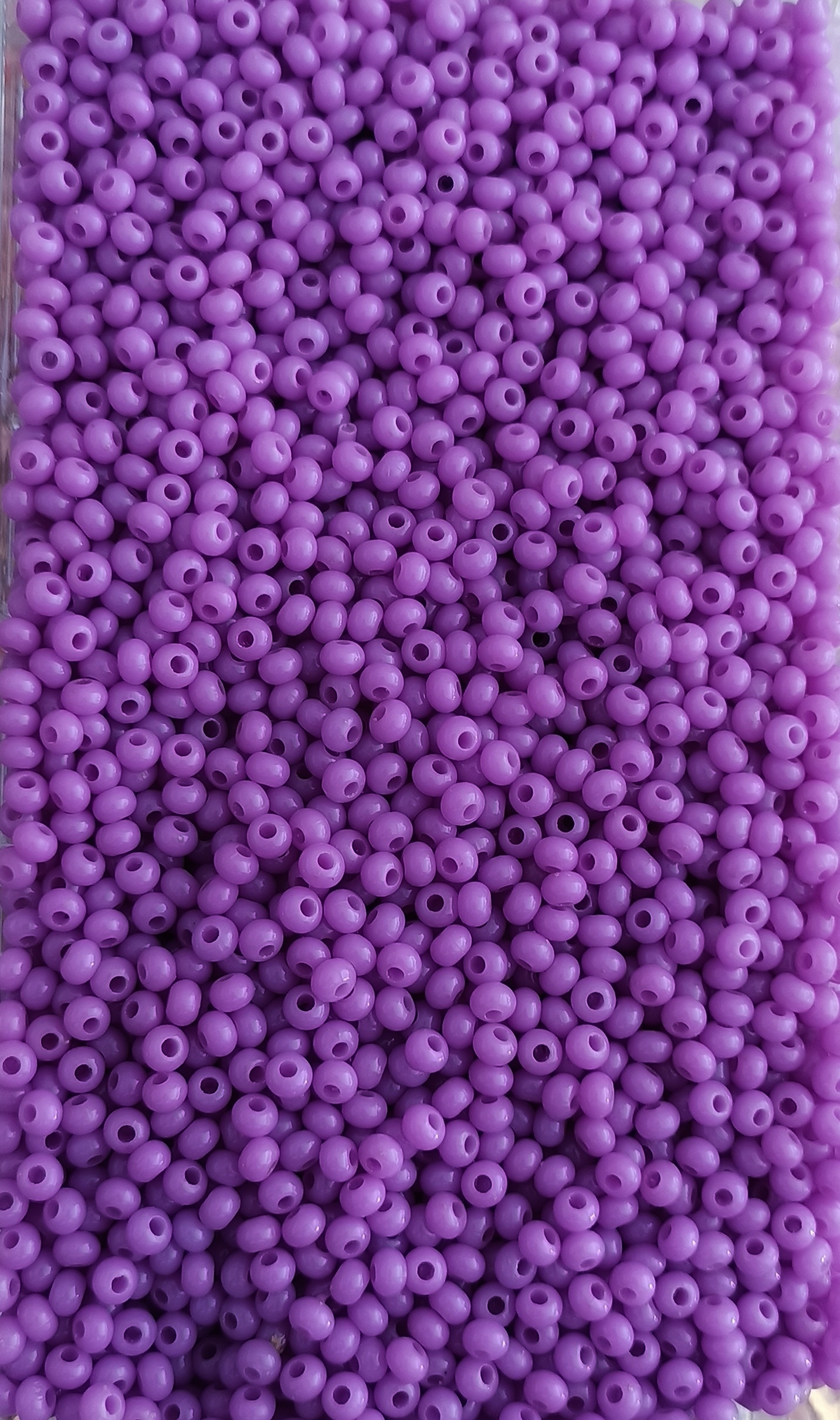 Yassı Plastik Boncuk 4mm.