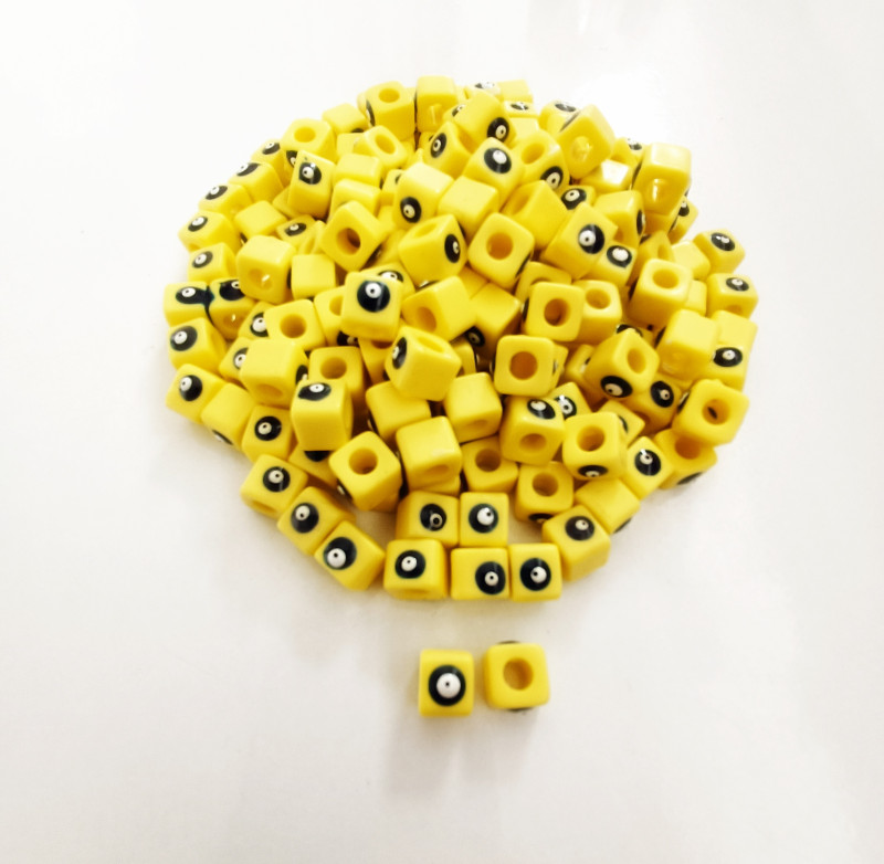 NAZAR BONCUKLARI > Plastik Nazar Boncukları