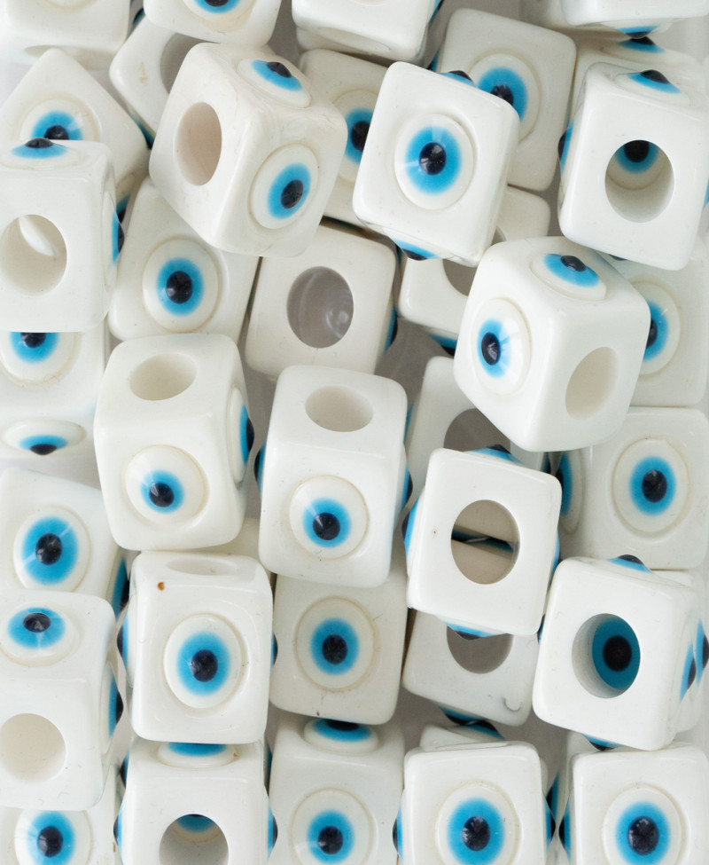 NAZAR BONCUKLARI > Plastik Nazar Boncukları