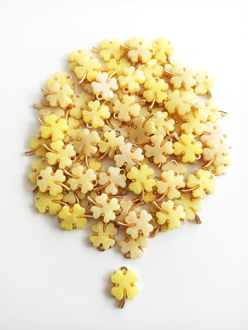 Gold Sarı Yonca Tek Kulp Takı Ucu